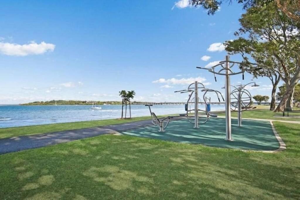 Bribie Island Unit With Pool - Amazing Beaches & Lifestyle! Bongaree Eksteriør billede